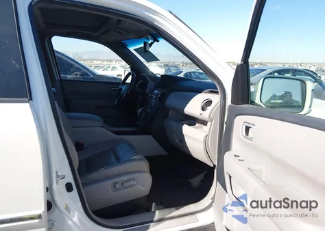 2012 Honda Pilot Touring z USA, uszkodzony, nr VIN 5FNYF4H90CB075668